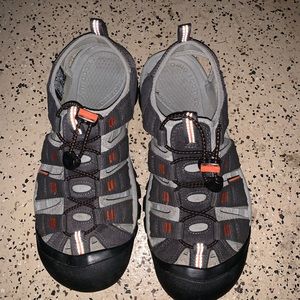 Boys sandals
